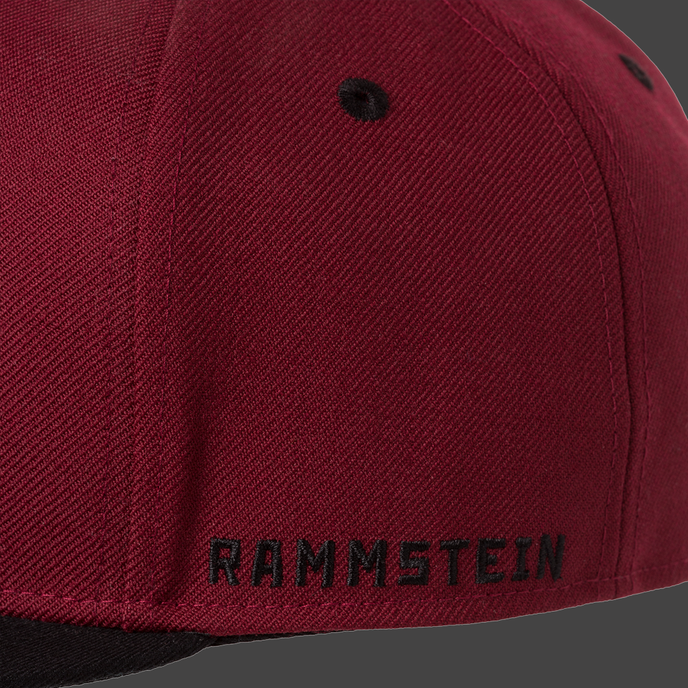 Snapback Cap *bordeaux*