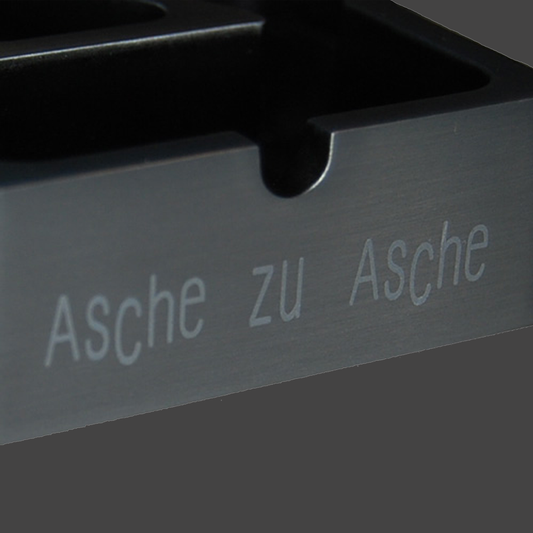 Aschenbecher "Asche zu Asche"